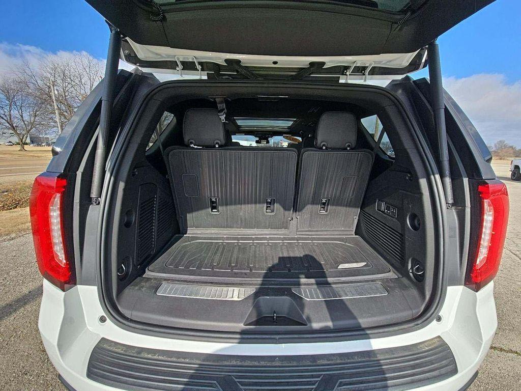 used 2023 GMC Yukon car, priced at $59,200