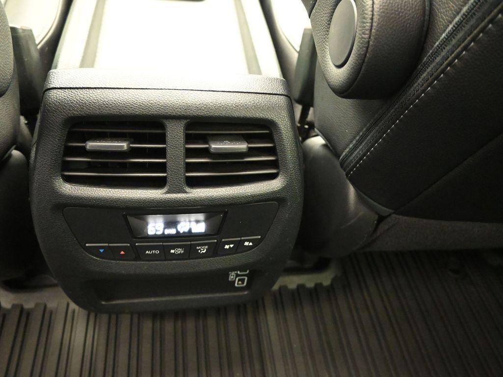 used 2022 Honda Pilot car, priced at $26,998