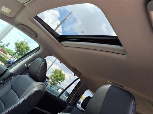 used 2022 Honda Pilot car, priced at $29,200