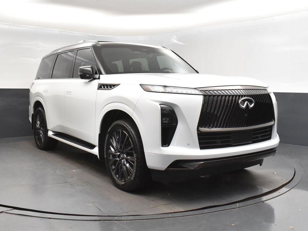 used 2025 INFINITI QX80 car, priced at $95,000