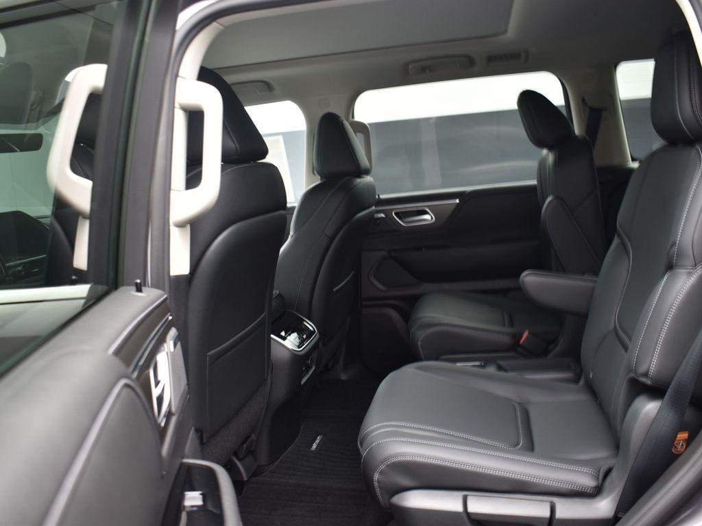 new 2026 INFINITI QX80 car, priced at $84,048