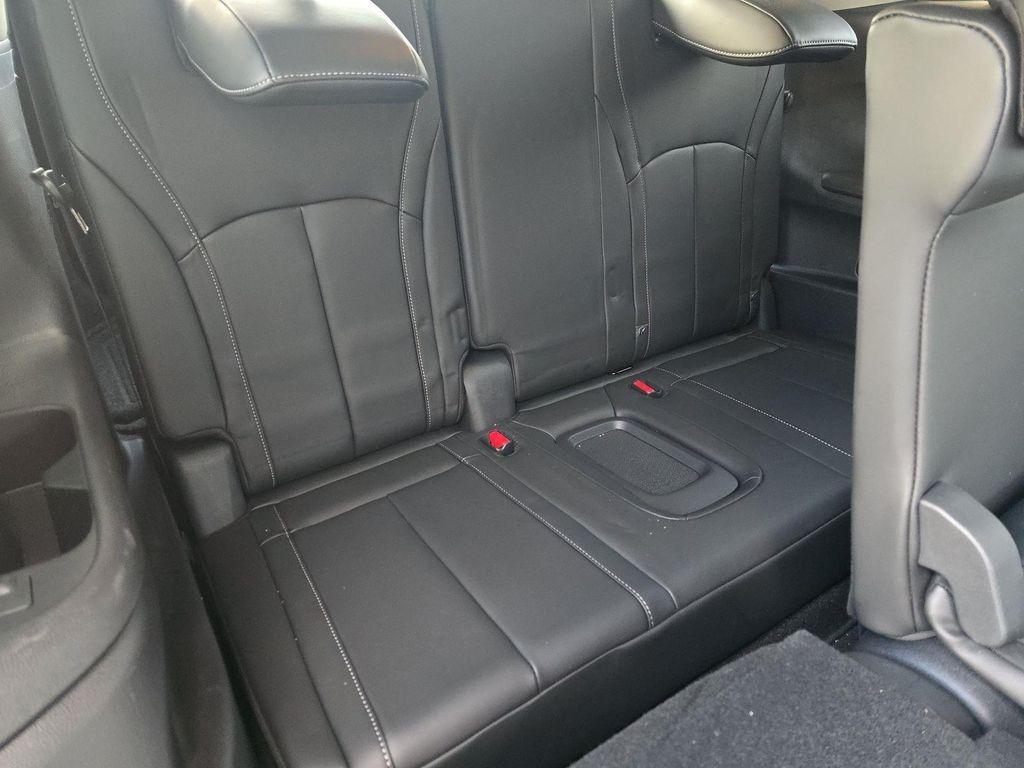 used 2025 INFINITI QX60 car, priced at $38,200