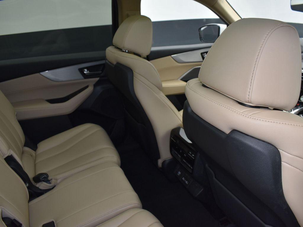 used 2023 Acura MDX car, priced at $39,500