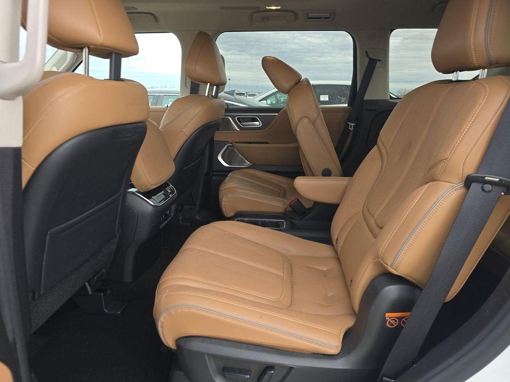 used 2025 INFINITI QX80 car, priced at $85,000