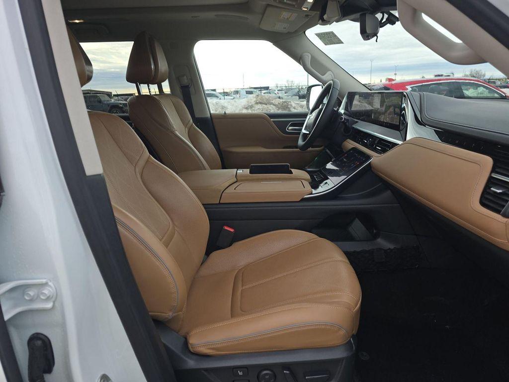 used 2025 INFINITI QX80 car, priced at $85,000