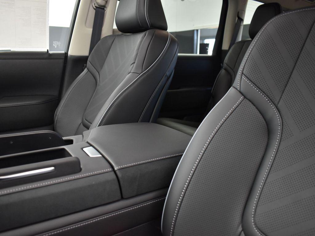 new 2026 INFINITI QX80 car, priced at $90,727