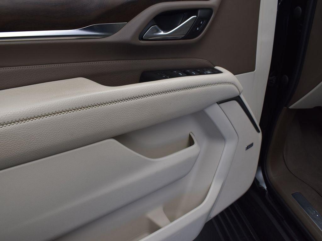 used 2022 GMC Yukon car, priced at $41,200