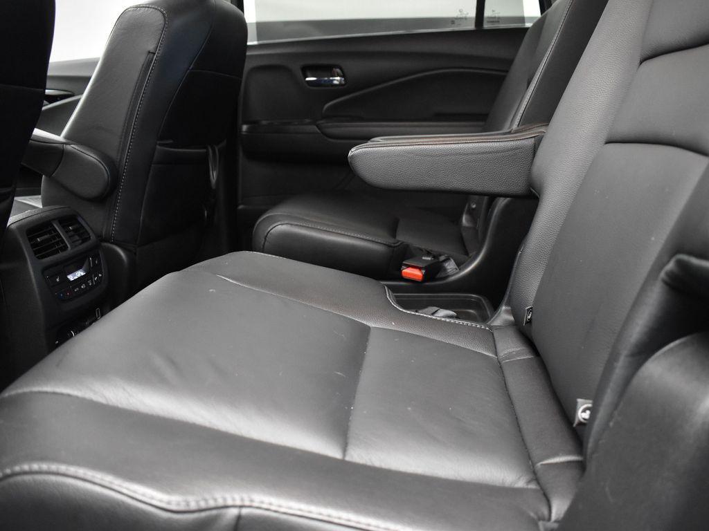 used 2022 Honda Pilot car, priced at $24,200