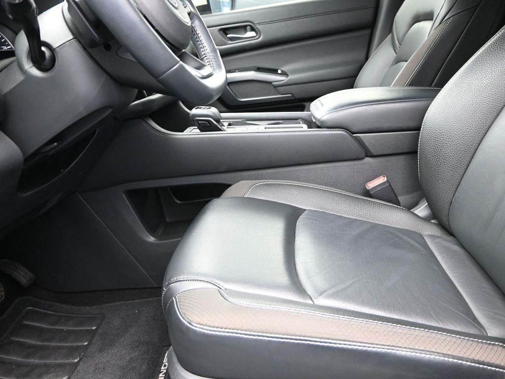 used 2023 Nissan Pathfinder car, priced at $27,200