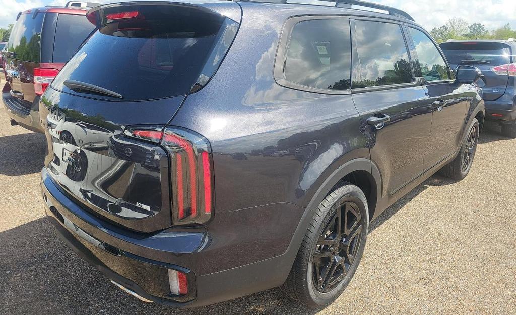 used 2025 Kia Telluride car, priced at $42,588