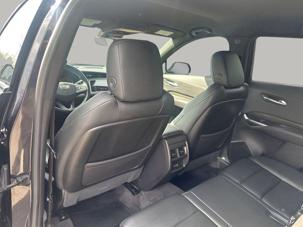 used 2022 Cadillac XT4 car, priced at $26,423