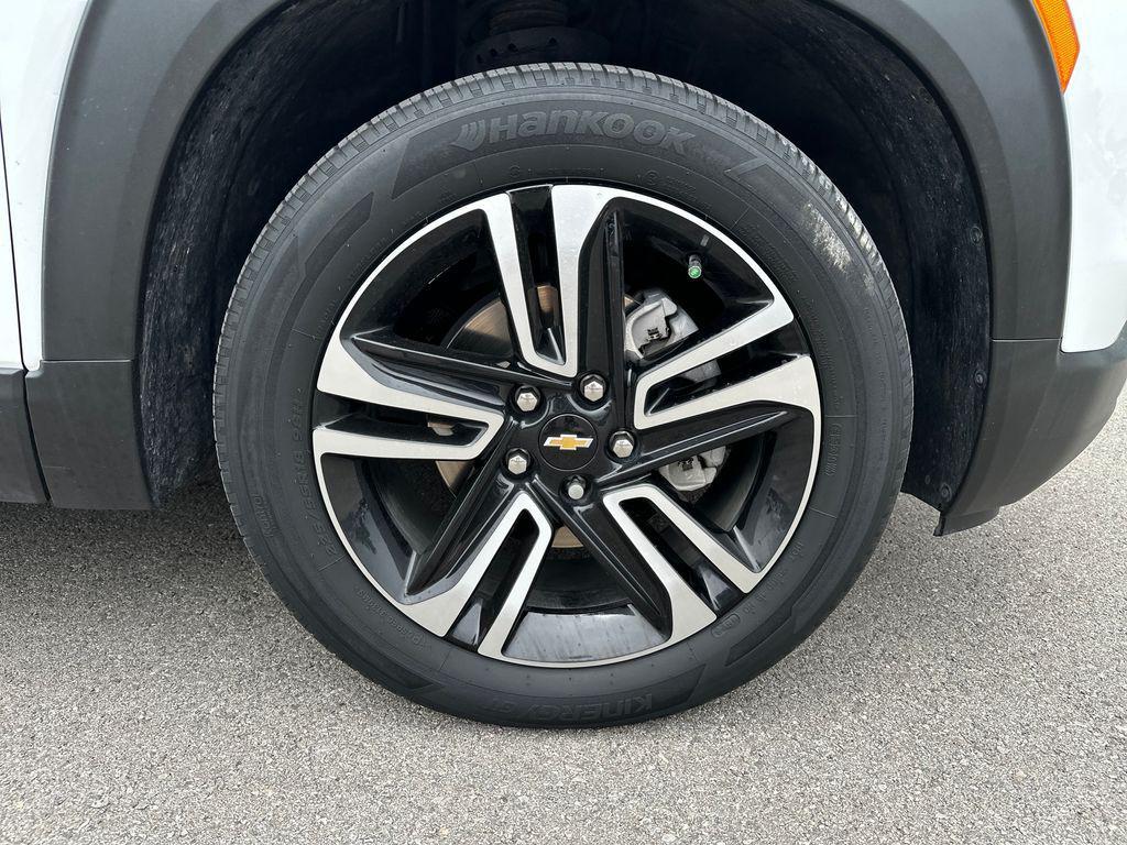 used 2024 Chevrolet TrailBlazer car, priced at $22,399