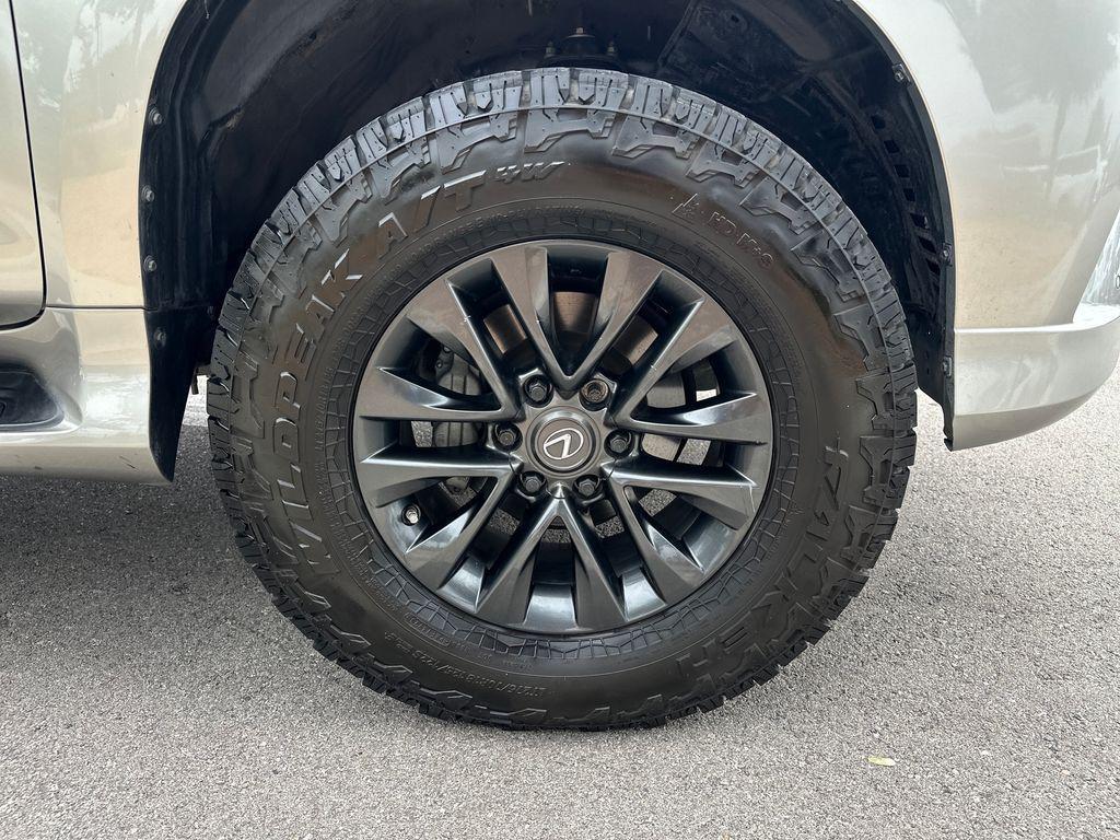 used 2022 Lexus GX 460 car, priced at $49,770