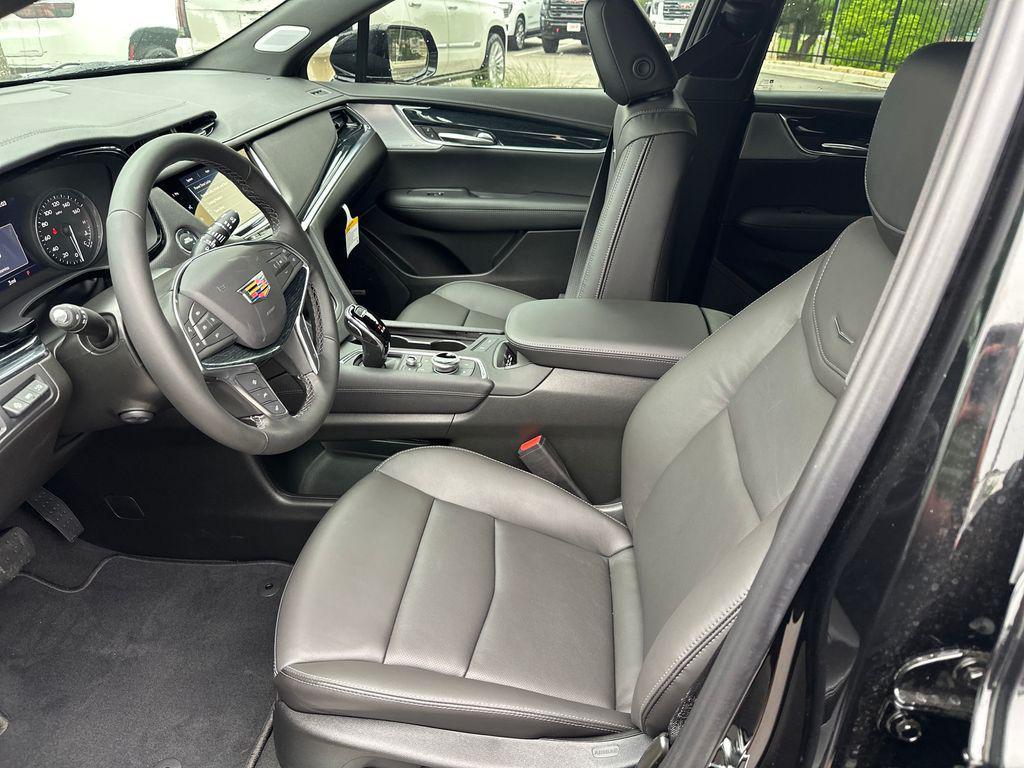 new 2026 Cadillac XT5 car, priced at $57,719