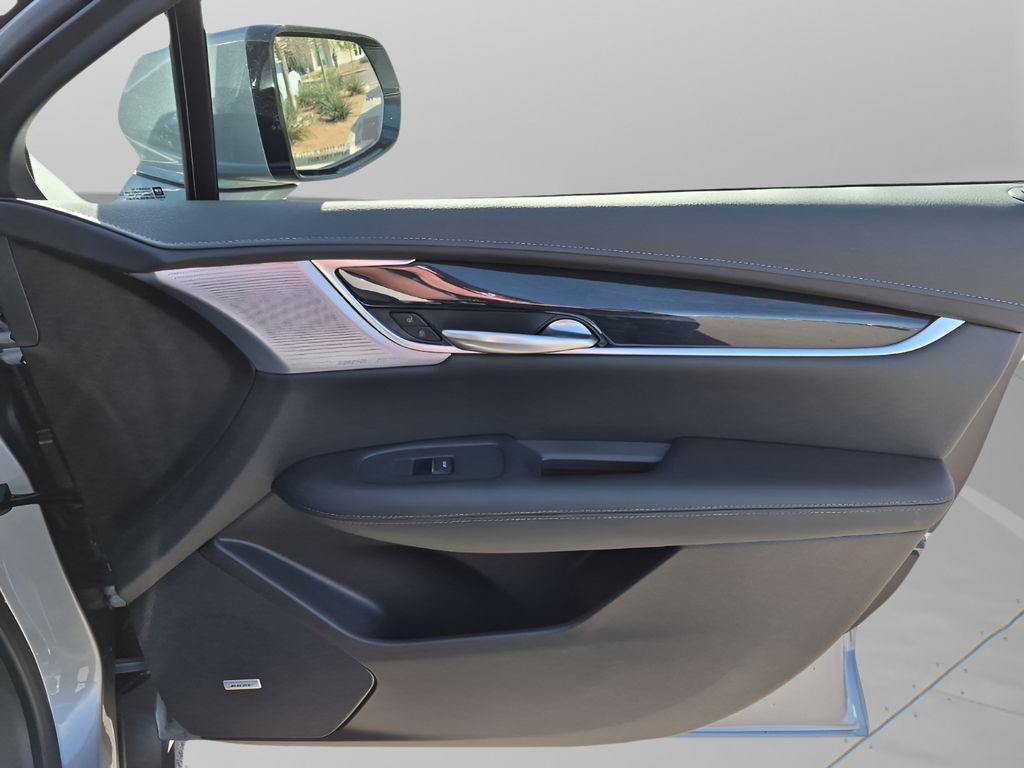 new 2026 Cadillac XT5 car, priced at $59,194