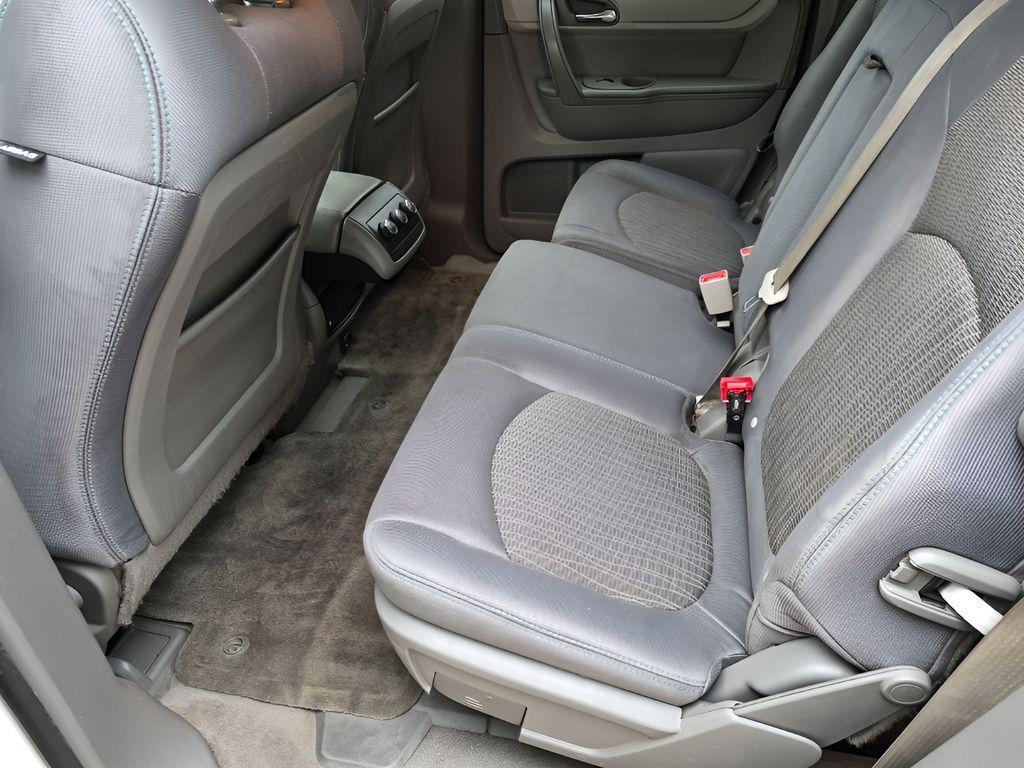 used 2015 Chevrolet Traverse car, priced at $8,998