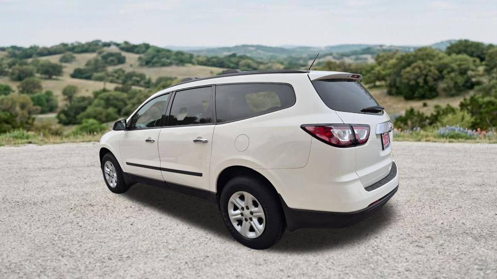used 2015 Chevrolet Traverse car, priced at $8,998