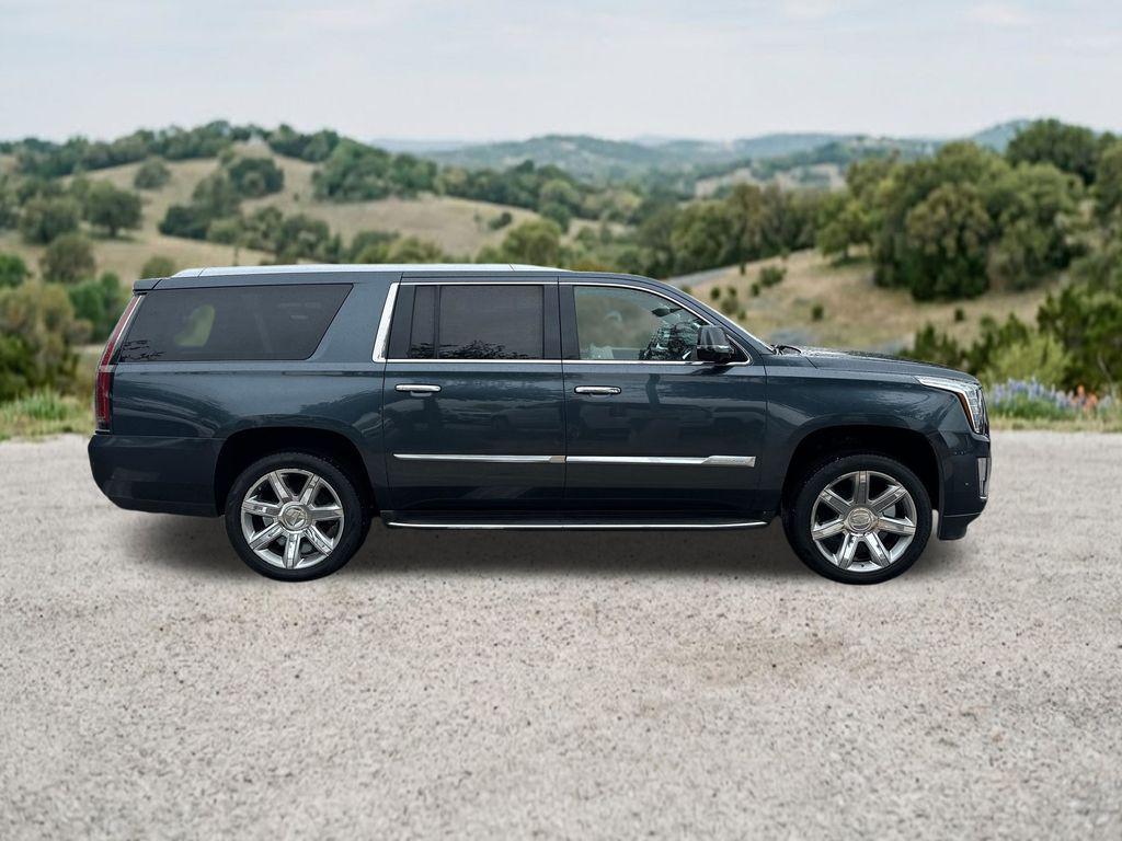 used 2020 Cadillac Escalade ESV car, priced at $24,851