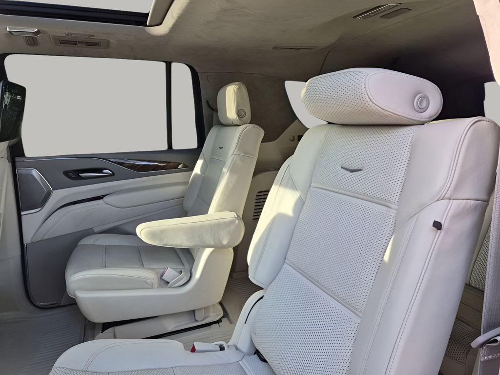 used 2023 Cadillac Escalade ESV car, priced at $76,999
