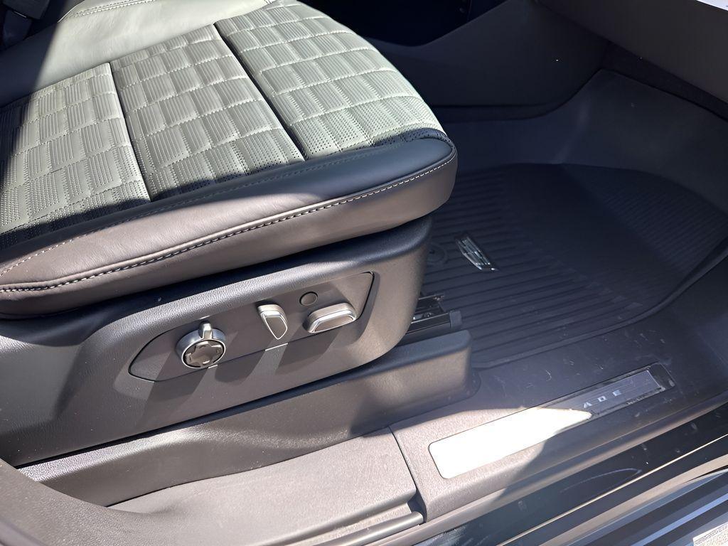new 2026 Cadillac Escalade ESV car, priced at $135,360