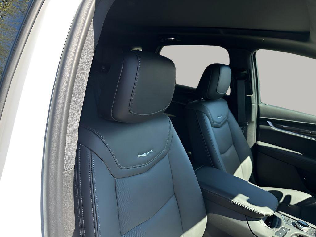 new 2026 Cadillac XT5 car, priced at $64,340