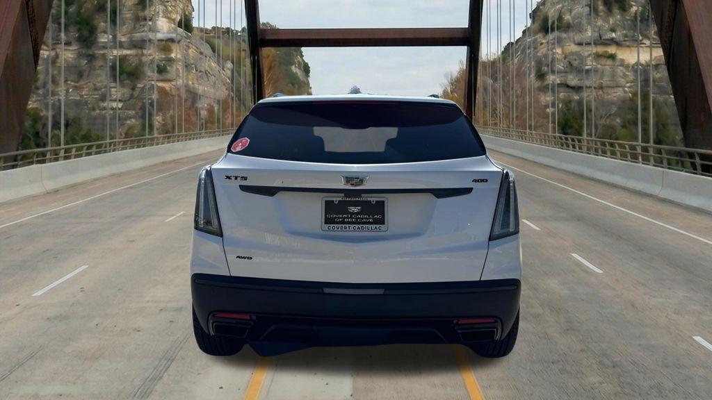 new 2026 Cadillac XT5 car, priced at $64,340