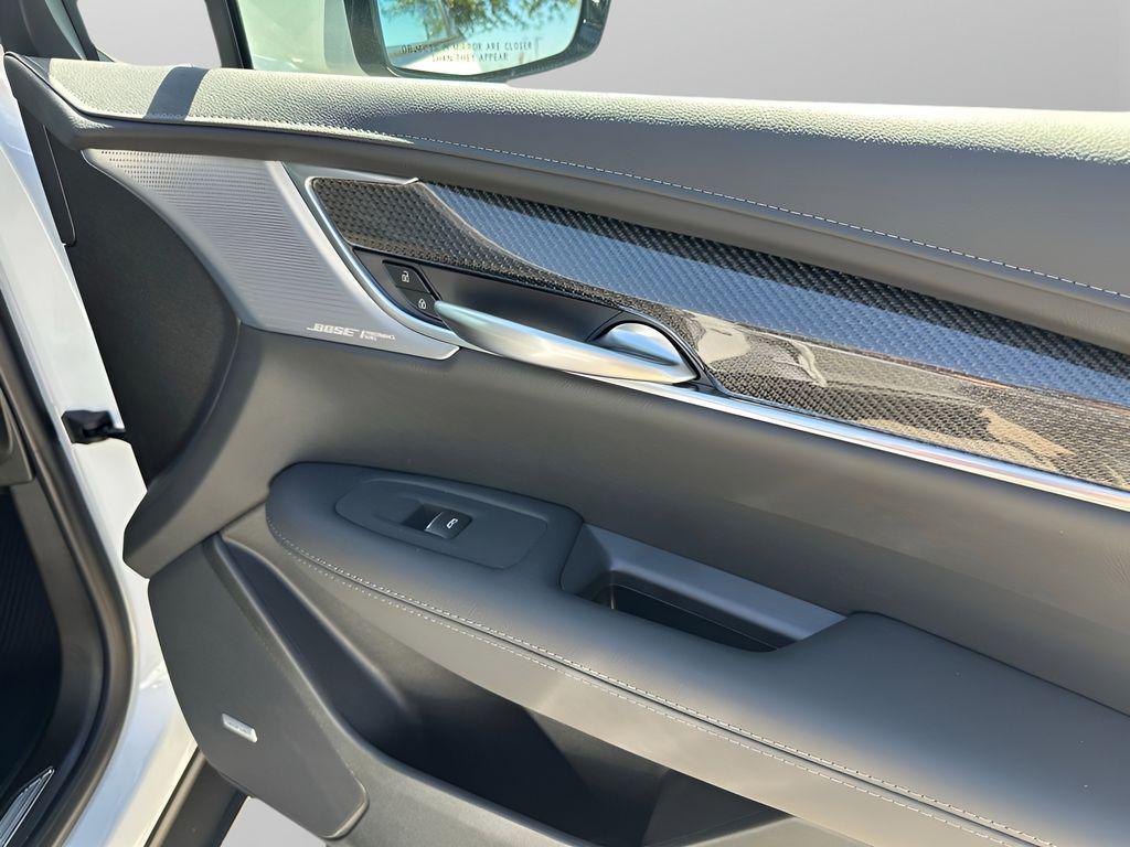 new 2026 Cadillac XT5 car, priced at $64,340