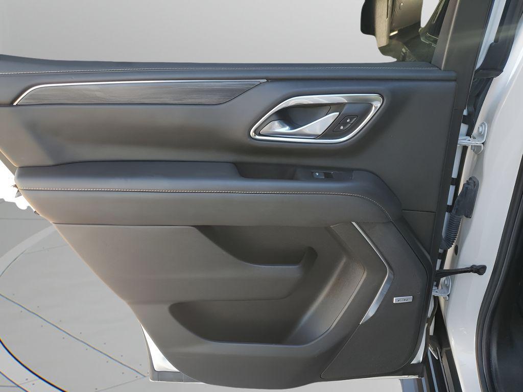 used 2021 GMC Yukon car, priced at $37,242