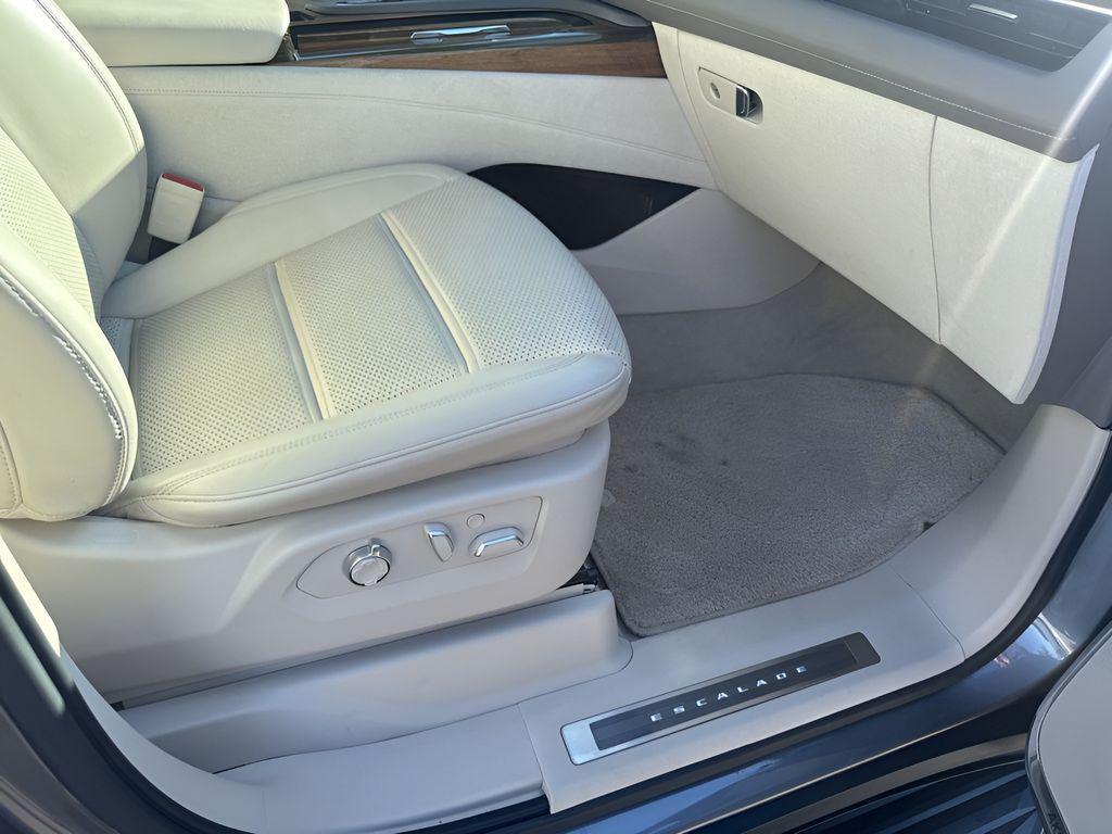 used 2022 Cadillac Escalade car, priced at $66,585