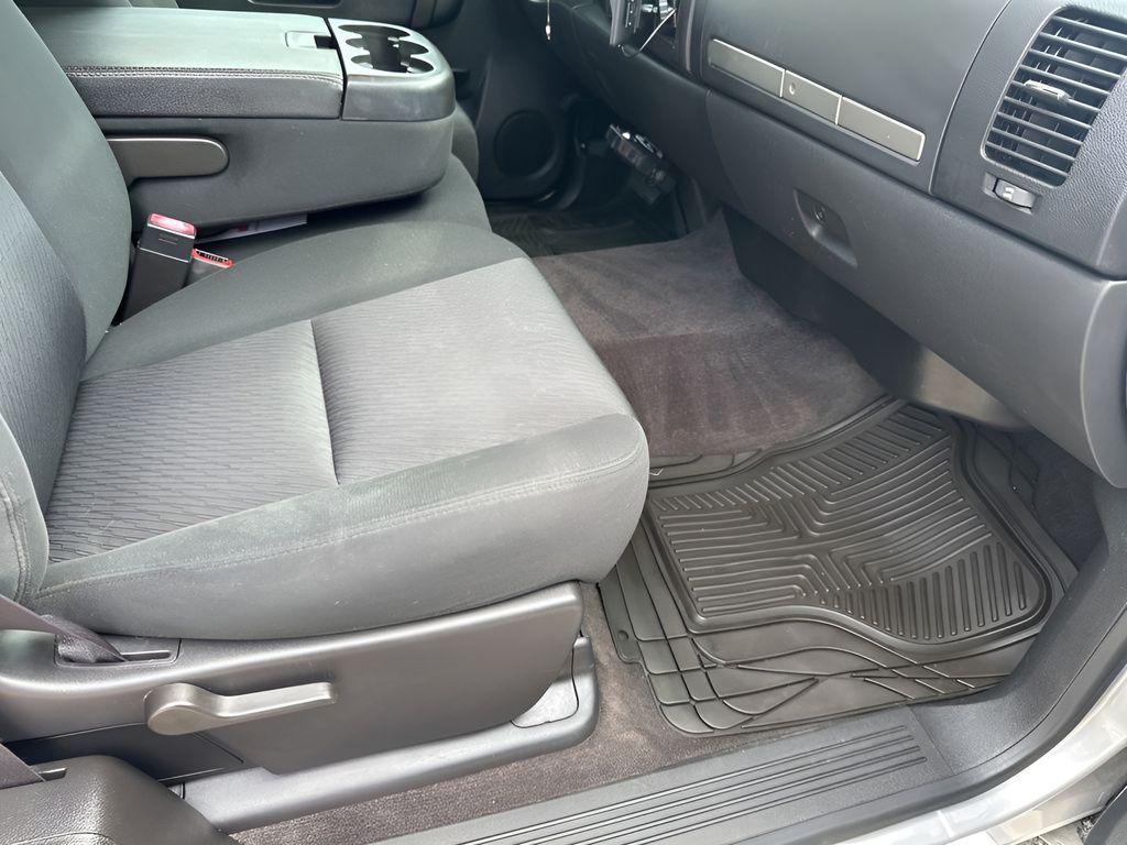 used 2013 Chevrolet Silverado 1500 car, priced at $17,999