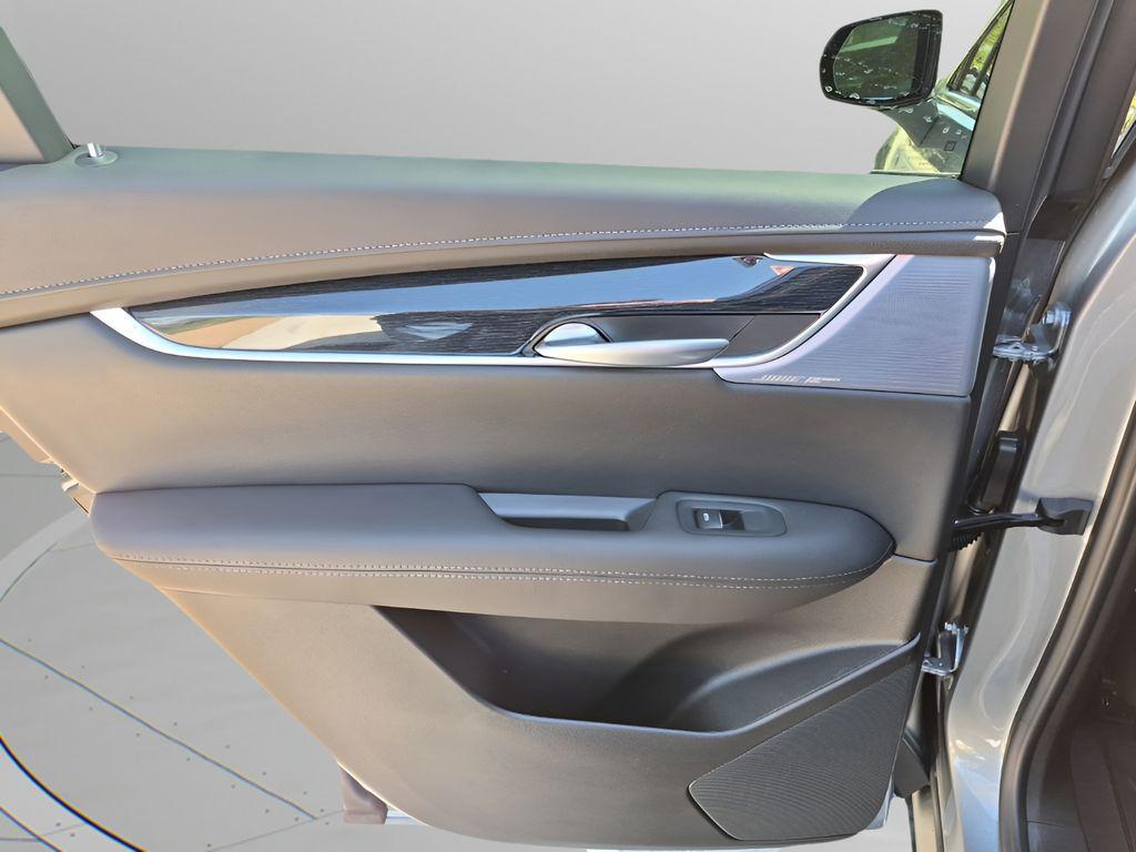 new 2026 Cadillac XT5 car, priced at $54,365