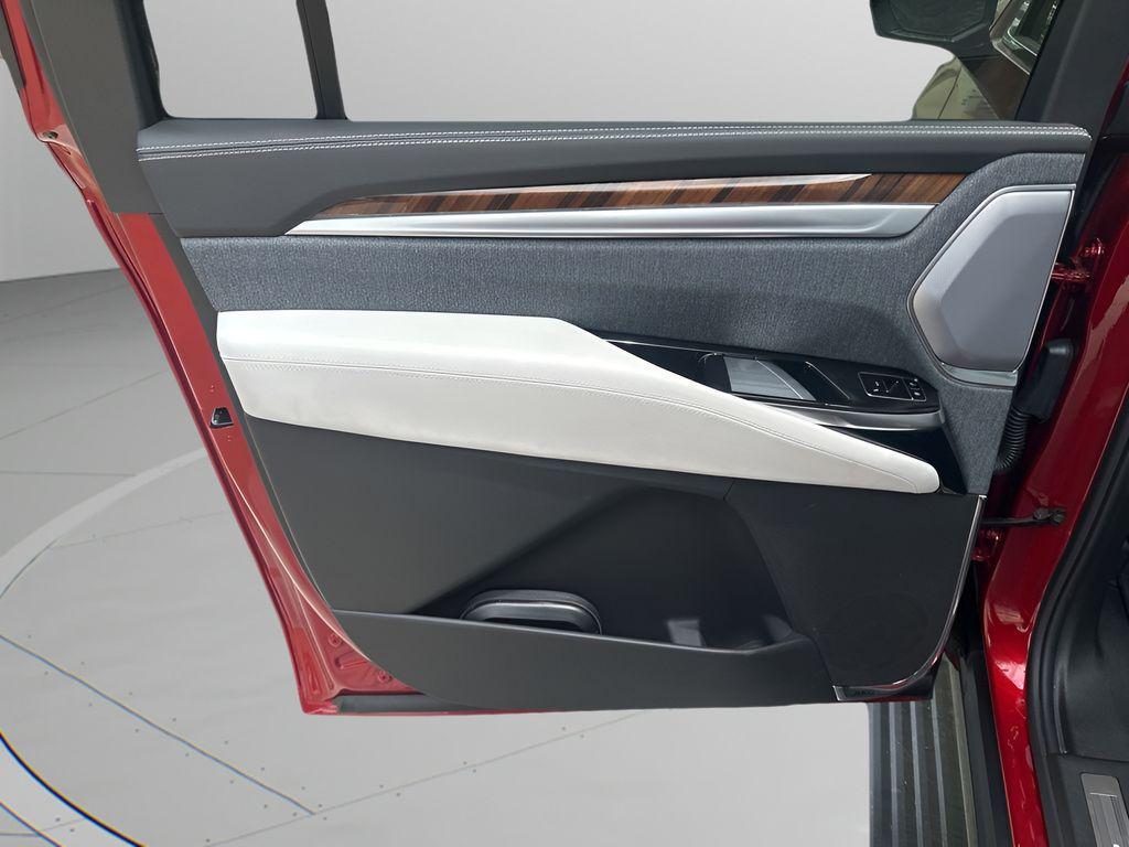 new 2026 Cadillac Escalade ESV car, priced at $124,830