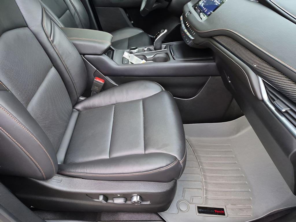 used 2023 Cadillac XT4 car, priced at $26,605
