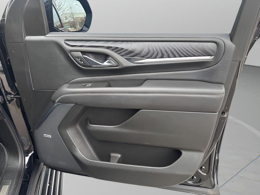 used 2022 GMC Yukon car, priced at $43,890