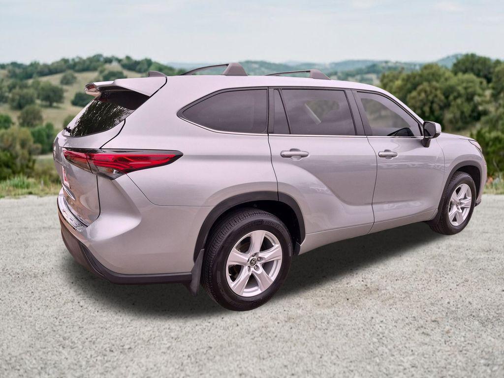 used 2023 Toyota Highlander car, priced at $34,581