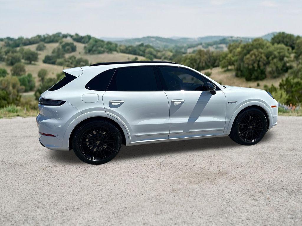 used 2025 Porsche Cayenne car, priced at $149,399