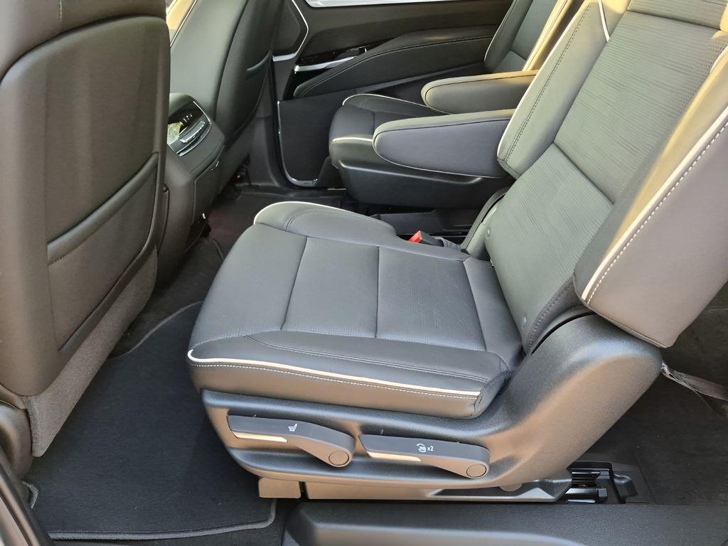 new 2026 Cadillac Escalade ESV car, priced at $118,085