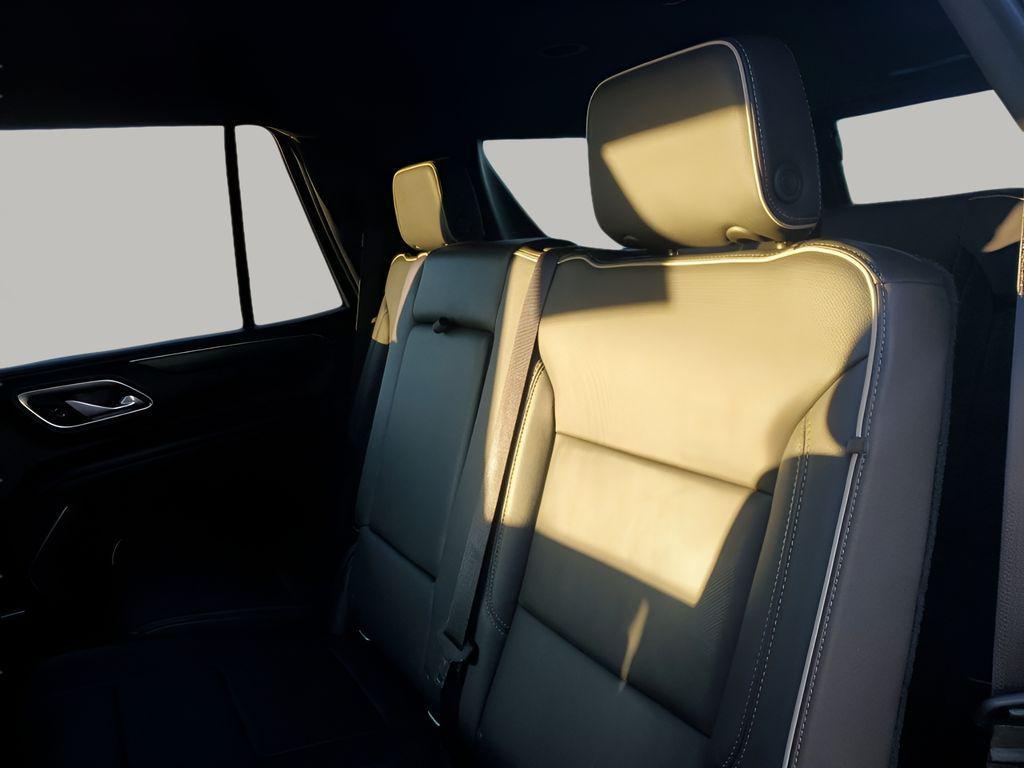 used 2021 GMC Yukon car, priced at $36,396