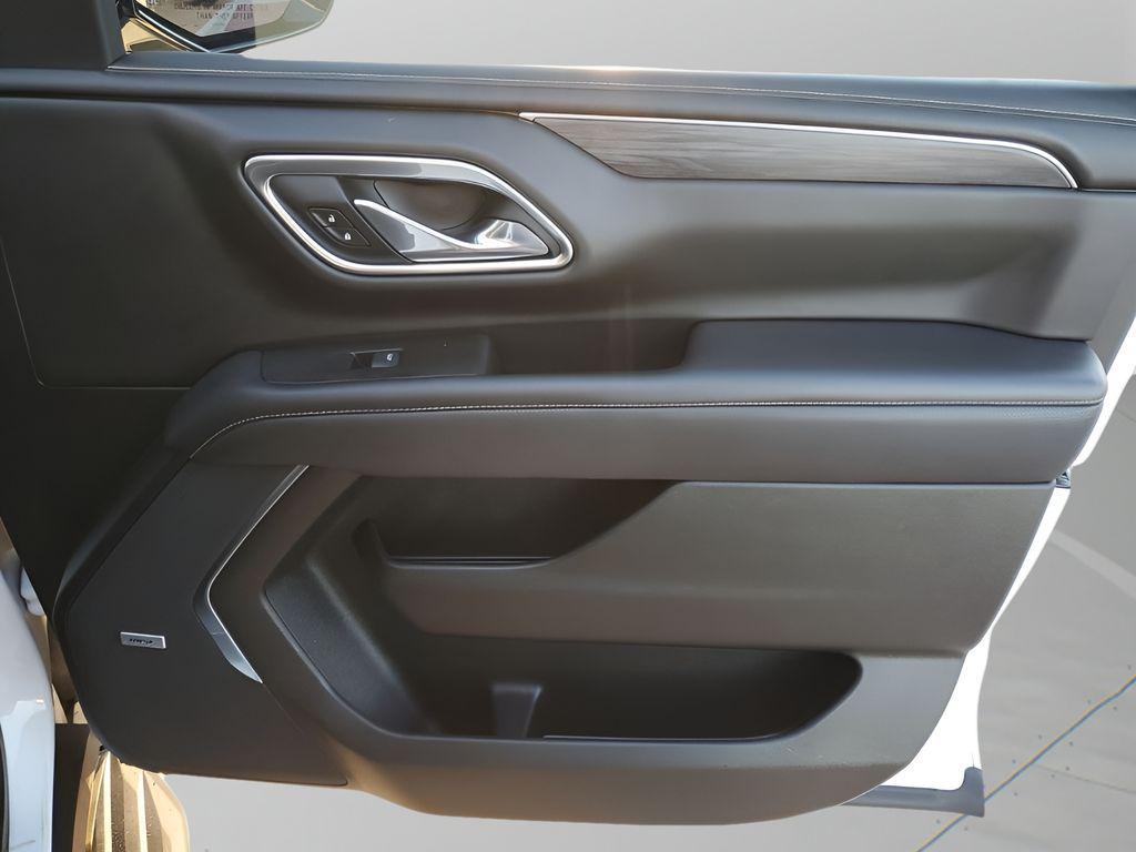 used 2021 GMC Yukon car, priced at $36,396