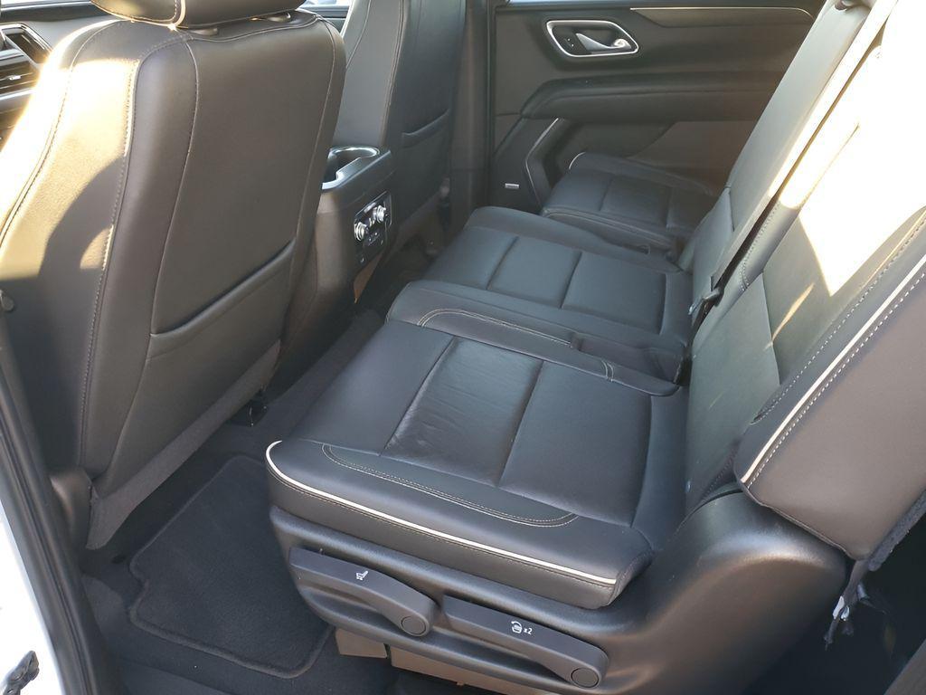 used 2021 GMC Yukon car, priced at $36,396