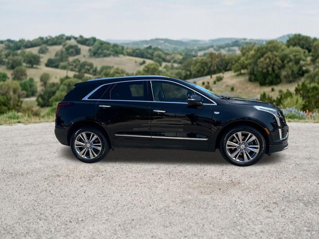 used 2023 Cadillac XT5 car, priced at $31,708