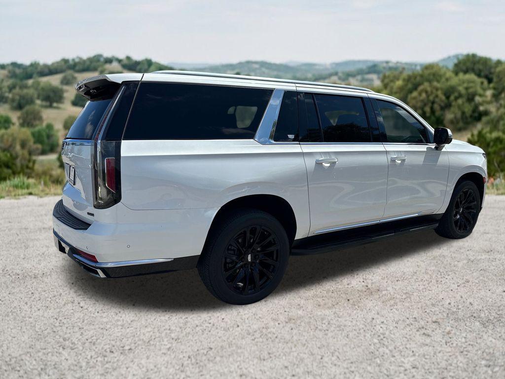 used 2021 Cadillac Escalade ESV car, priced at $48,564