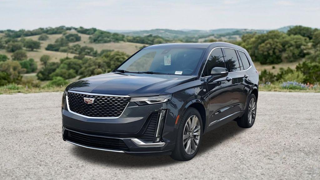 used 2022 Cadillac XT6 car, priced at $34,301