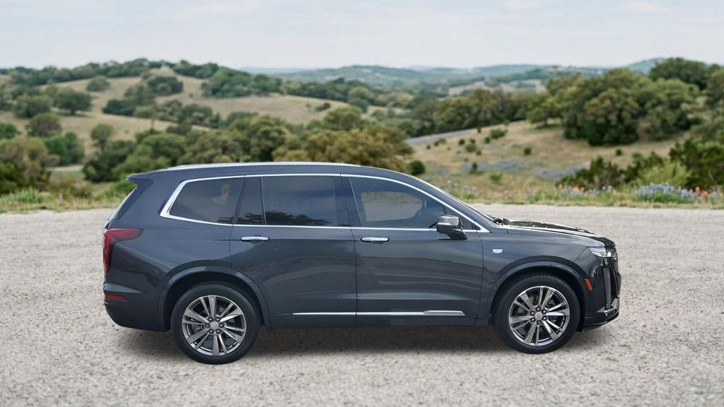 used 2022 Cadillac XT6 car, priced at $34,301