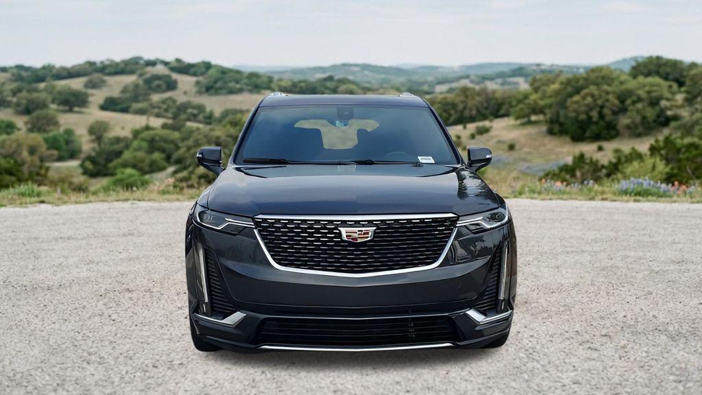 used 2022 Cadillac XT6 car, priced at $34,301