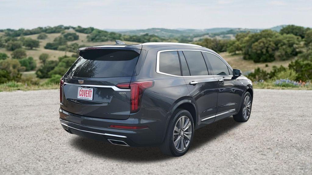 used 2022 Cadillac XT6 car, priced at $34,301