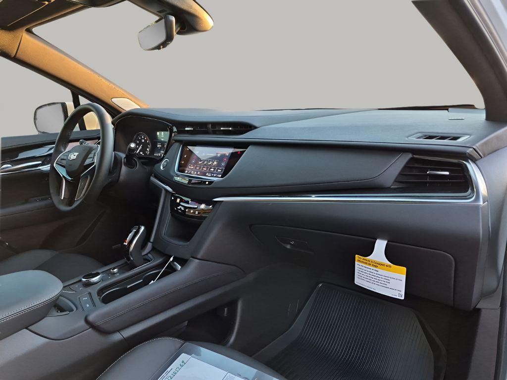 new 2026 Cadillac XT5 car, priced at $55,359