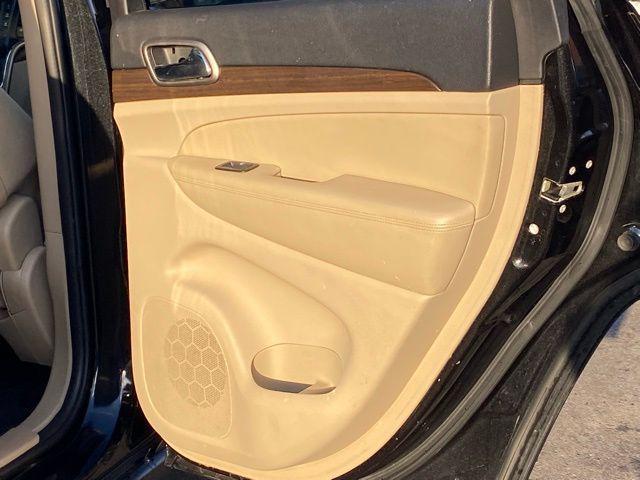 used 2016 Jeep Grand Cherokee car, priced at $10,995