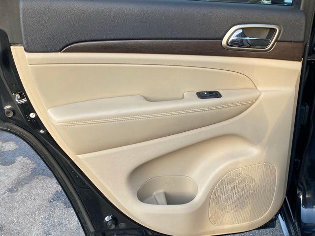 used 2016 Jeep Grand Cherokee car, priced at $10,995