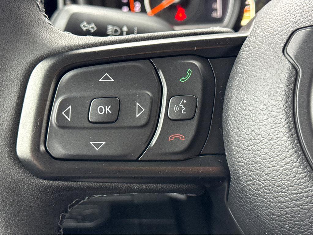 new 2026 Jeep Gladiator car, priced at $57,680